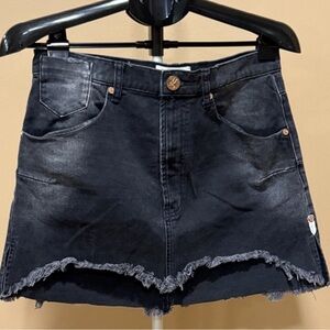 One Teaspoon Black Denim Mini Skirt 28 Raw Hem Distressed Y2K Grunge Streetwear
